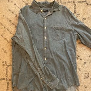 J Crew Mens Jean Button Down Size L